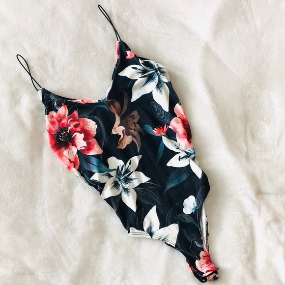 Floral bodysuit - Picture 2 of 4